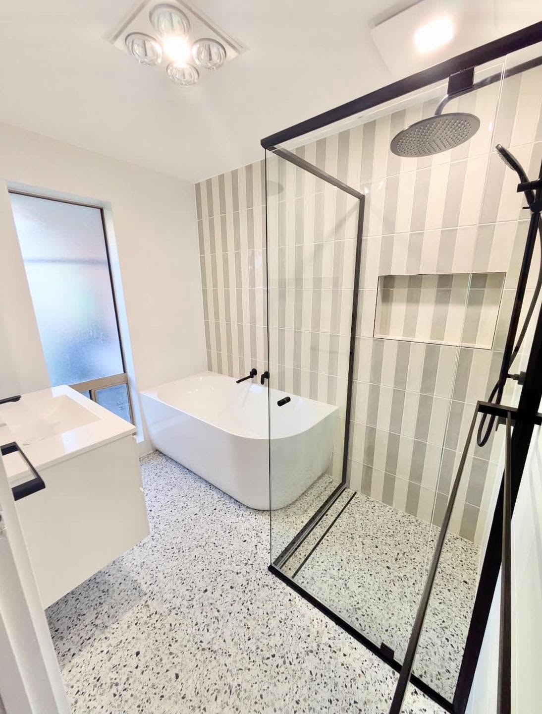 Freestanding Bath & Shower